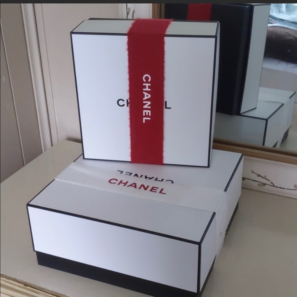 Authentic Chanel (large and medium) gift boxes
